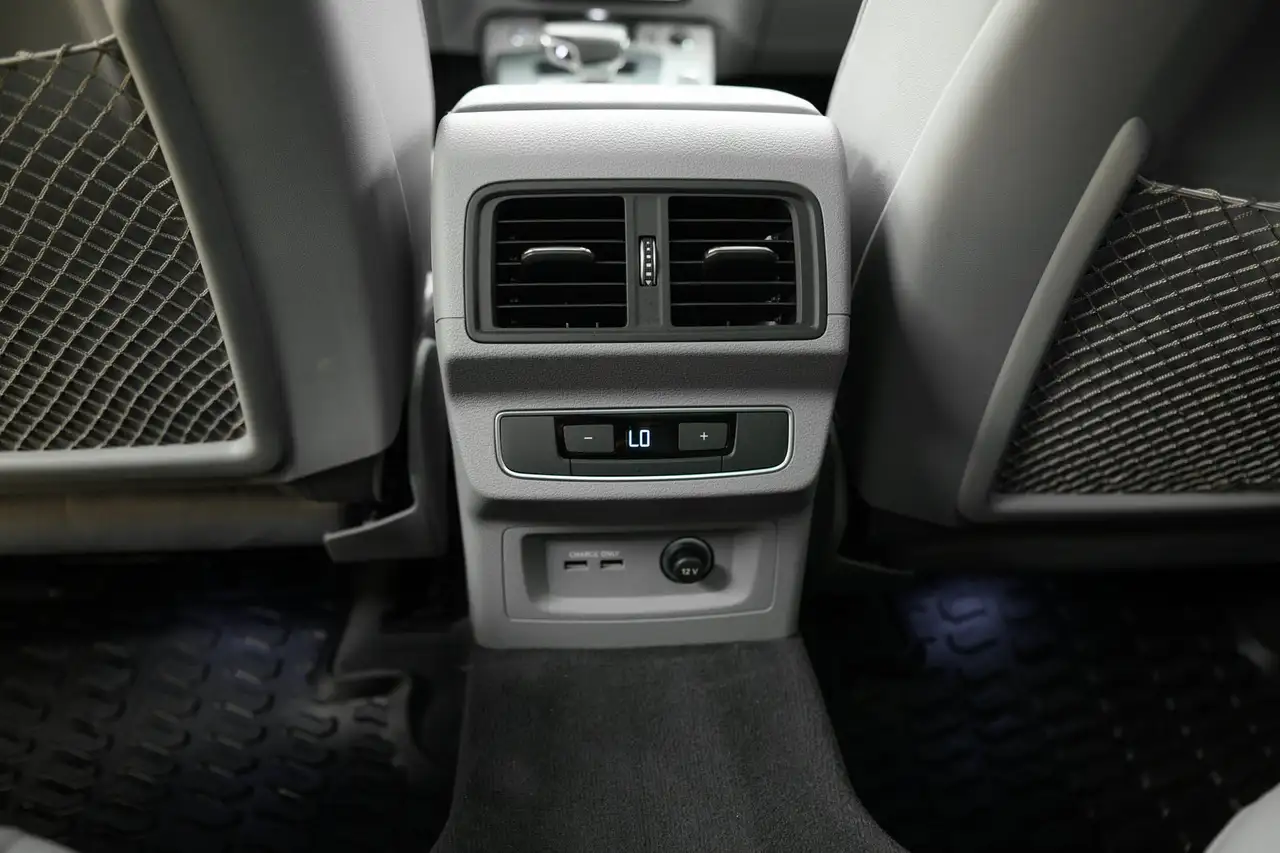 Audi Q5 - Image 26