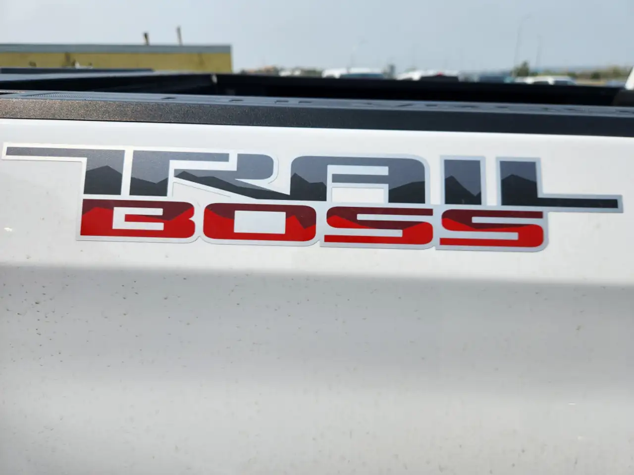 Chevrolet Silverado 1500 - Image 3