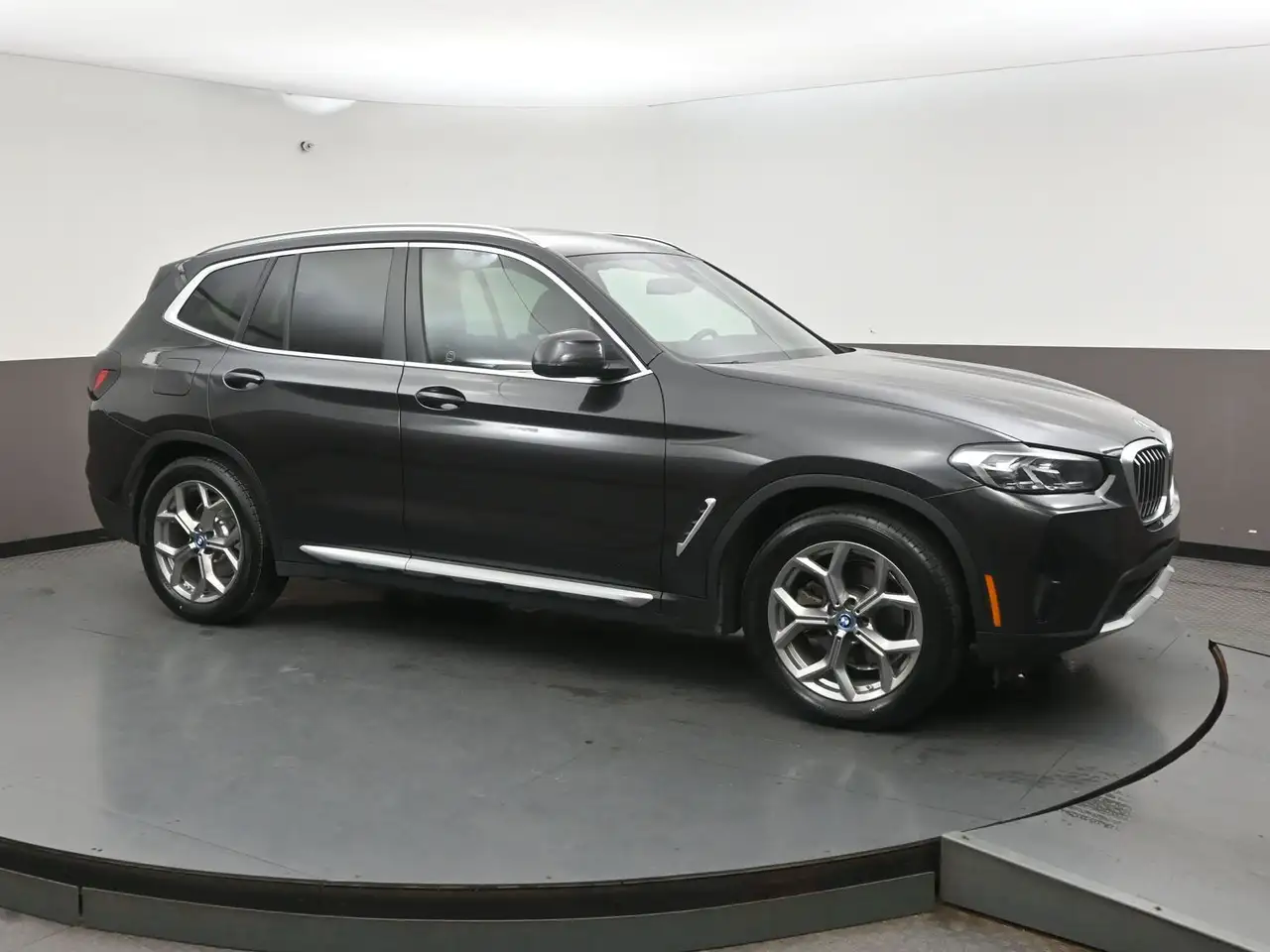 BMW X3 - Image 1