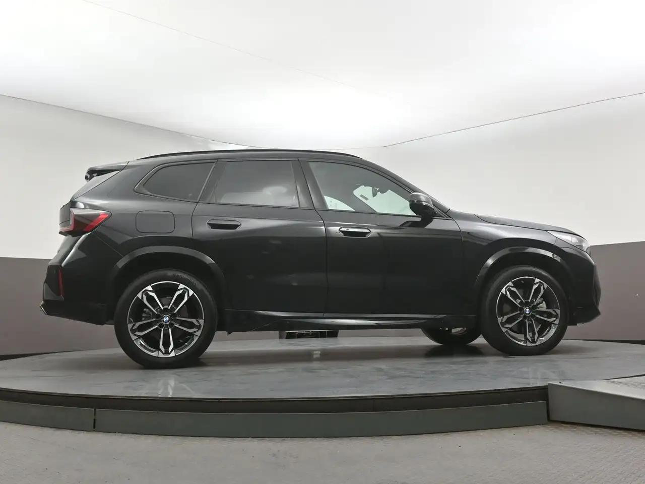 BMW X1 - Image 40