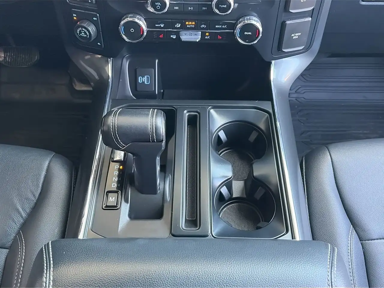 Ford F-150 - Image 28