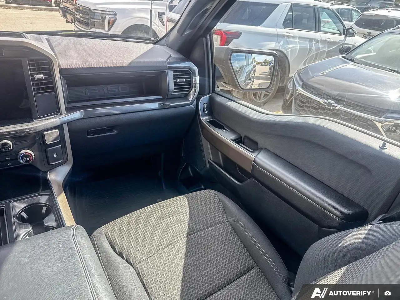 Ford F-150 - Image 25
