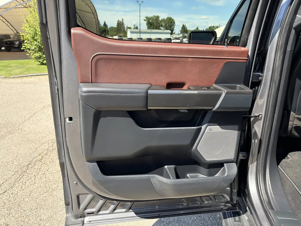 Ford F-150 - Image 11