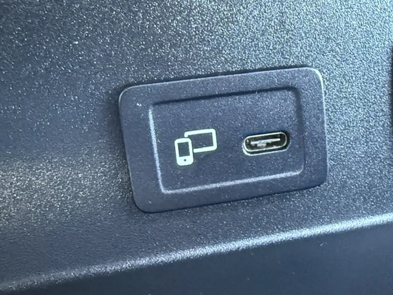 Mercedes-Benz Sprinter - Image 17