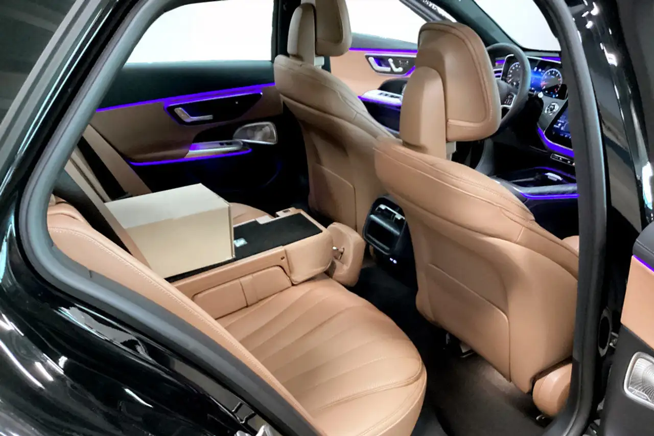 Mercedes-Benz E-Class - Image 10