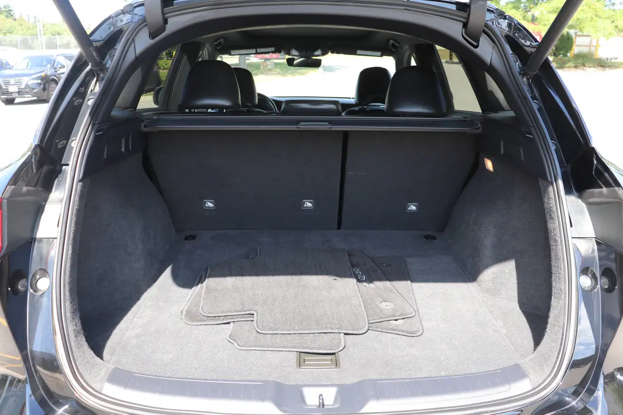 Infiniti QX50 - Image 18