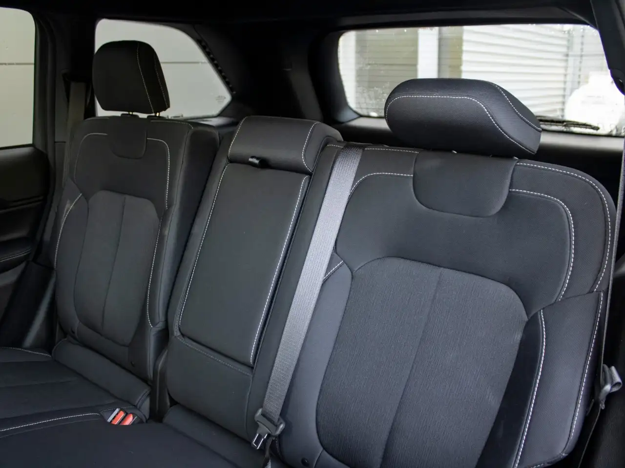 Jeep Grand Cherokee - Image 22