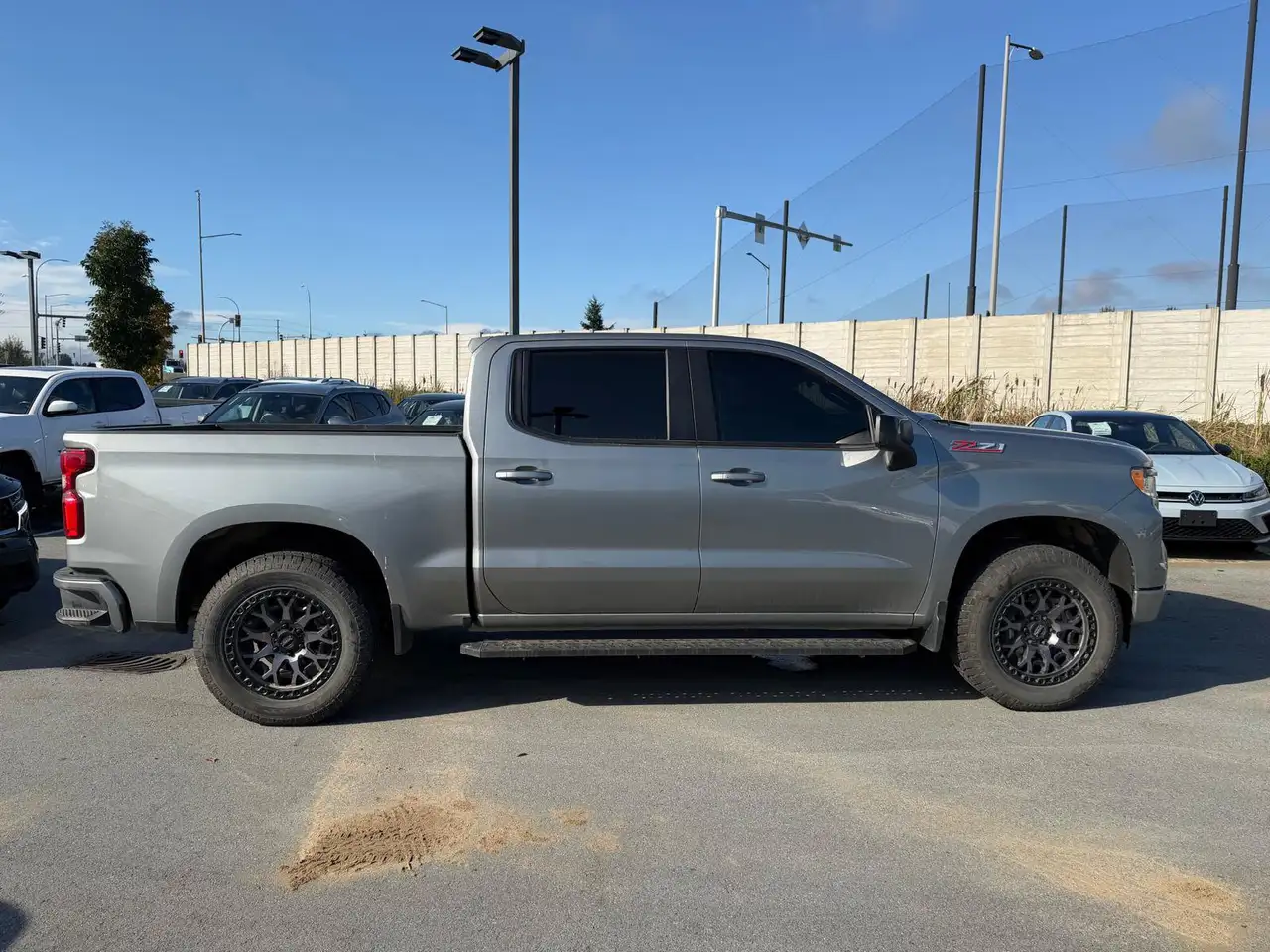 Chevrolet Silverado 1500 - Image 4