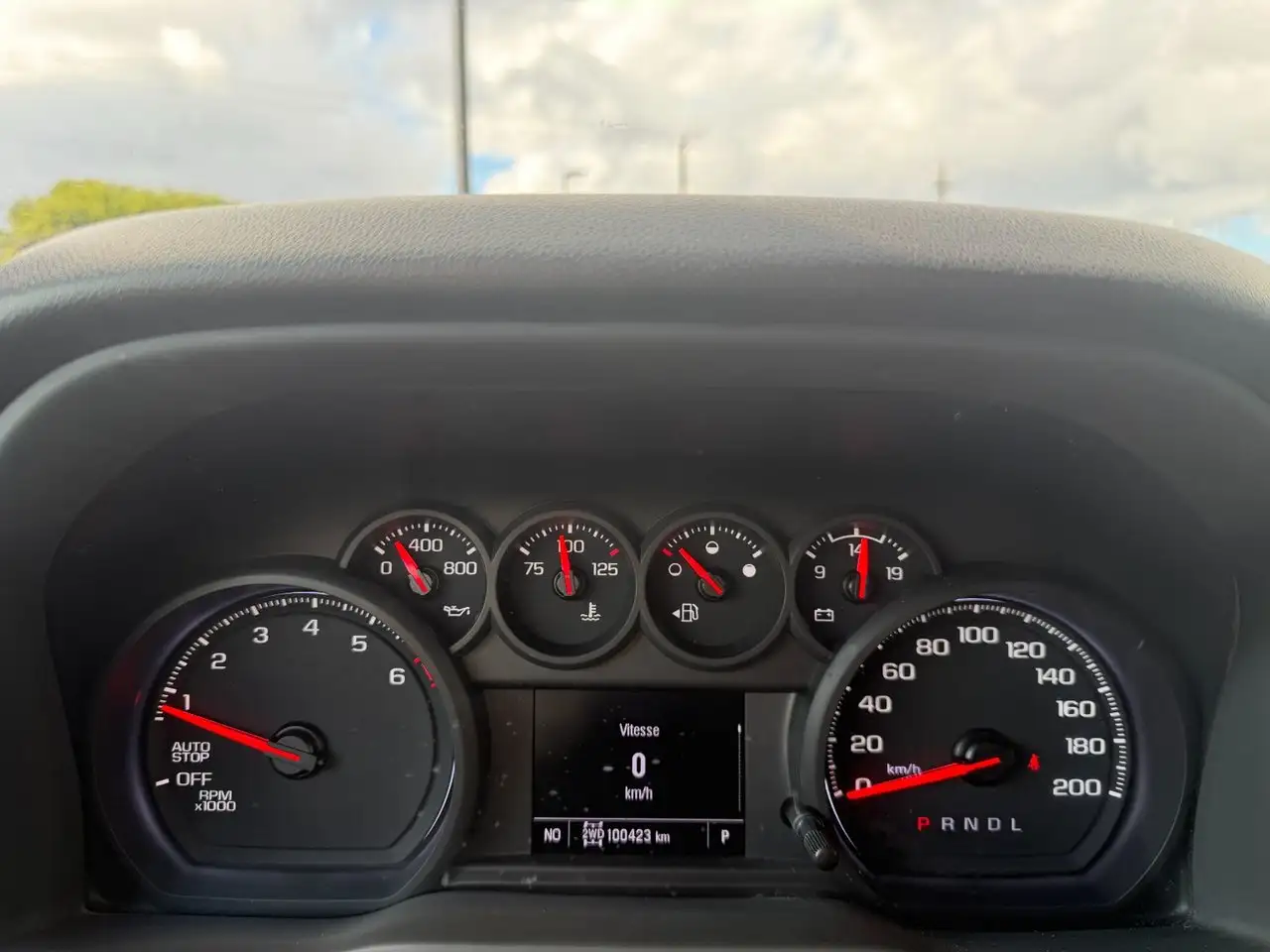 Chevrolet Silverado 1500 - Image 22