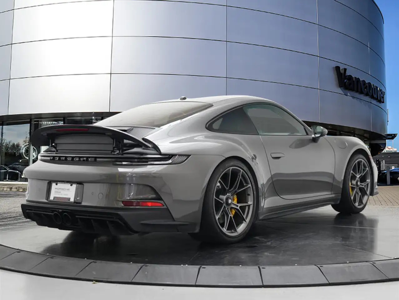 Porsche 911 - Image 10