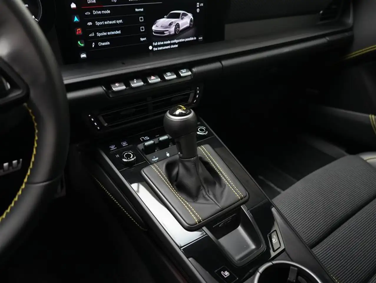 Porsche 911 - Image 27