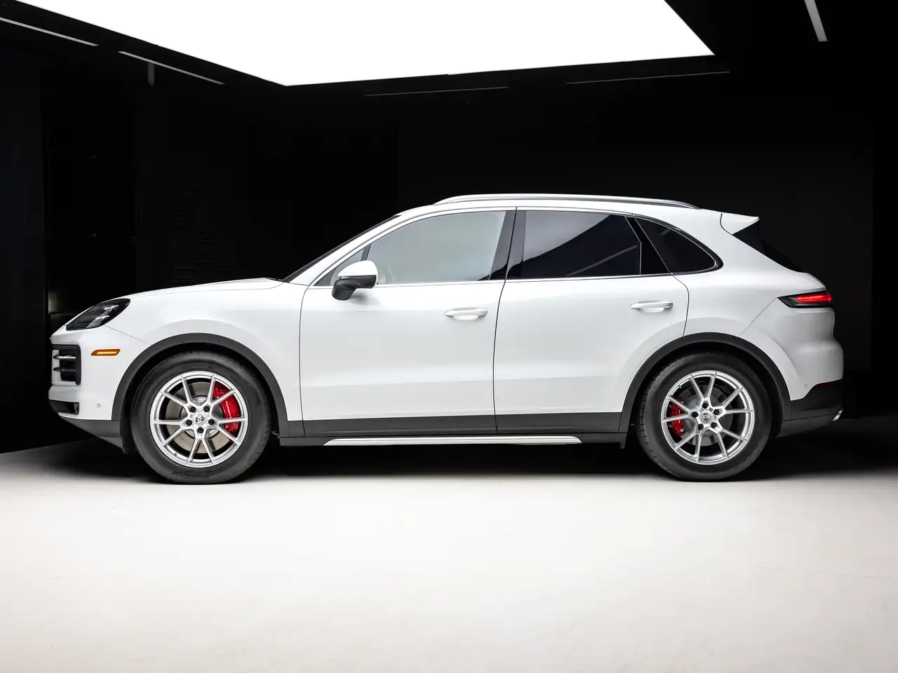 Porsche Cayenne - Image 8