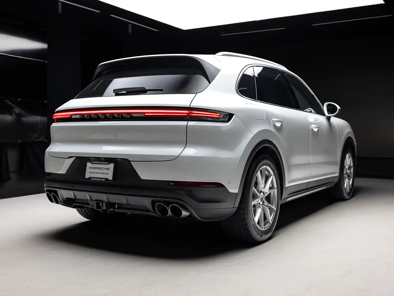 Porsche Cayenne - Image 5