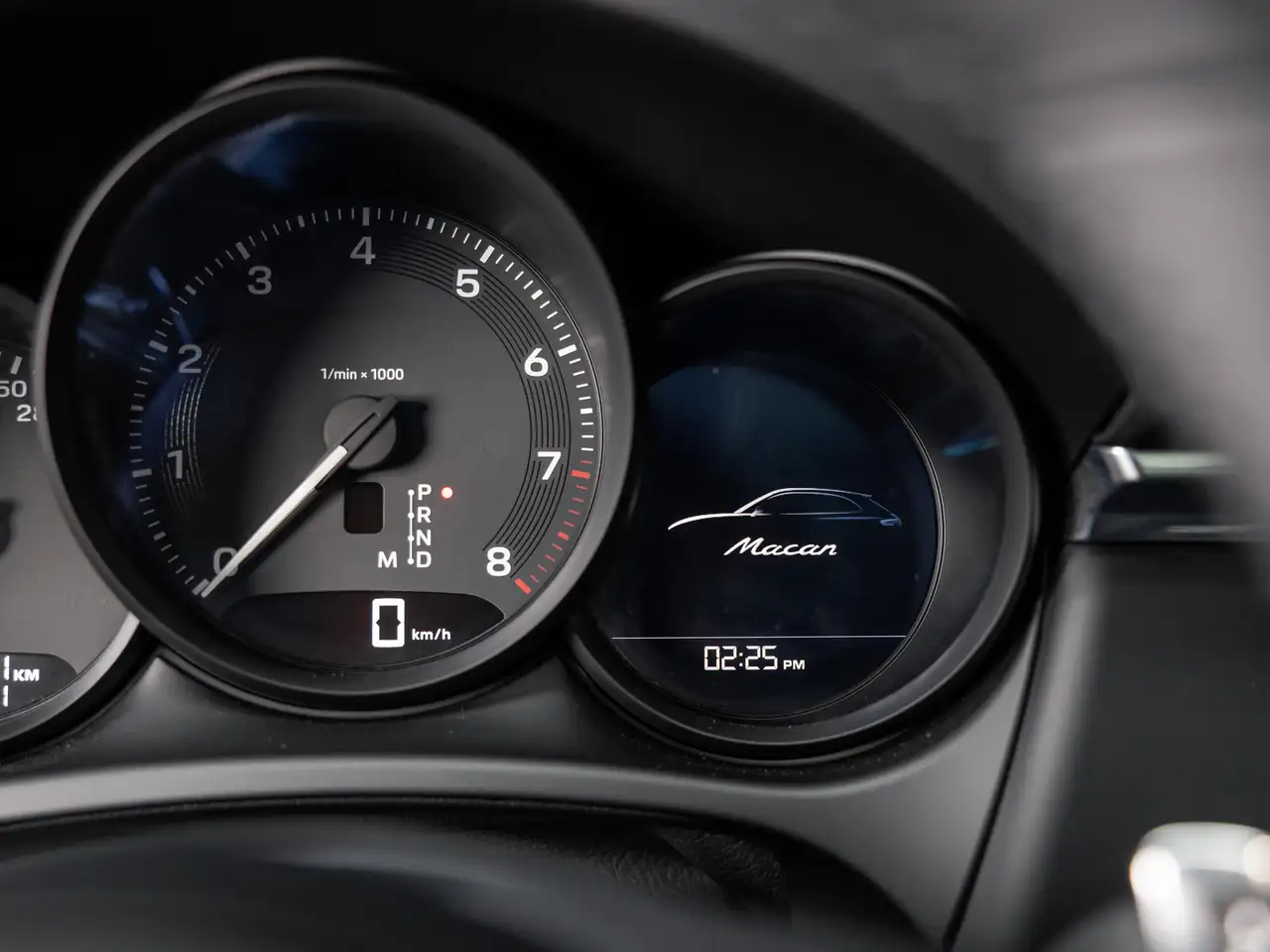 Porsche Macan - Image 15