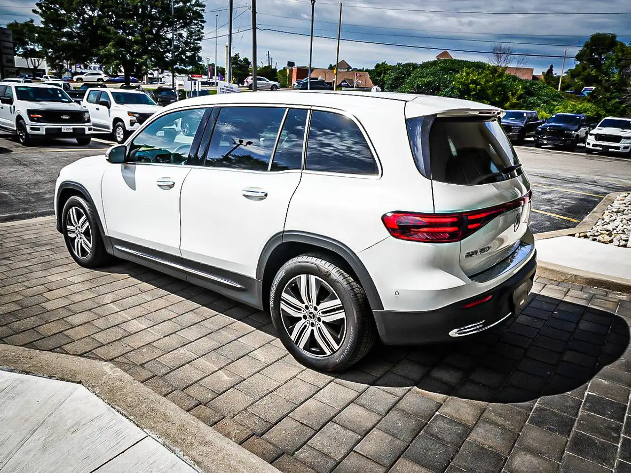 Mercedes-Benz EQB - Image 7