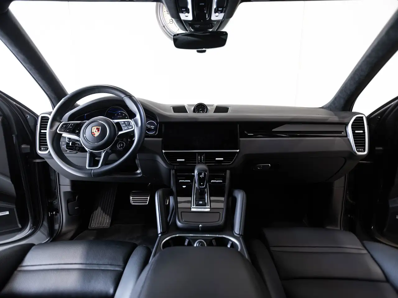 Porsche Cayenne - Image 12