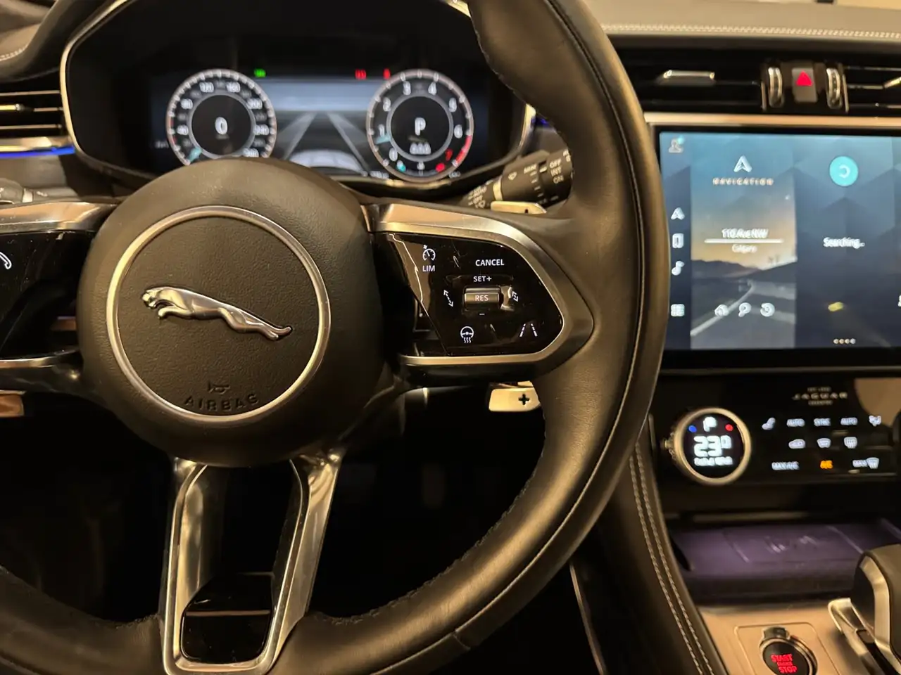 Jaguar F-Pace - Image 13