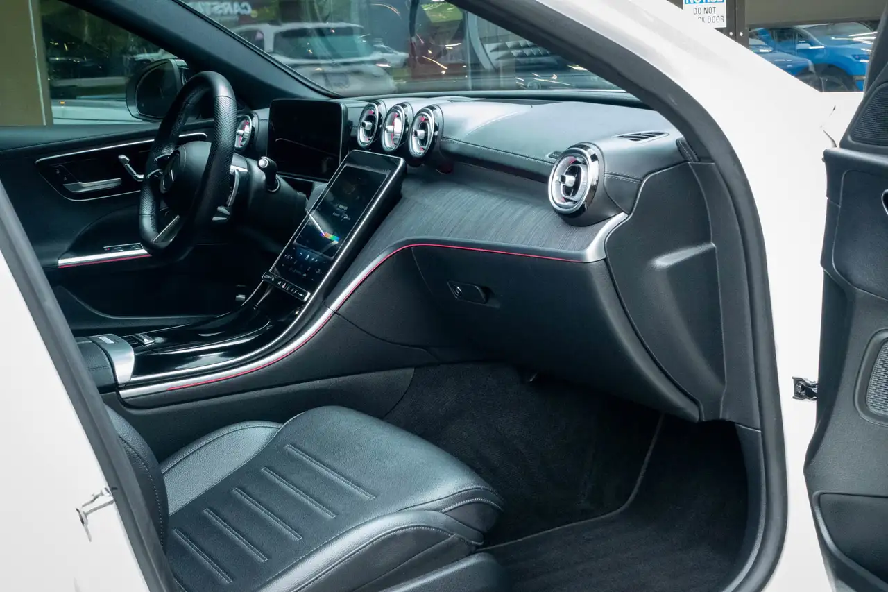 Mercedes-Benz C-Class - Image 22