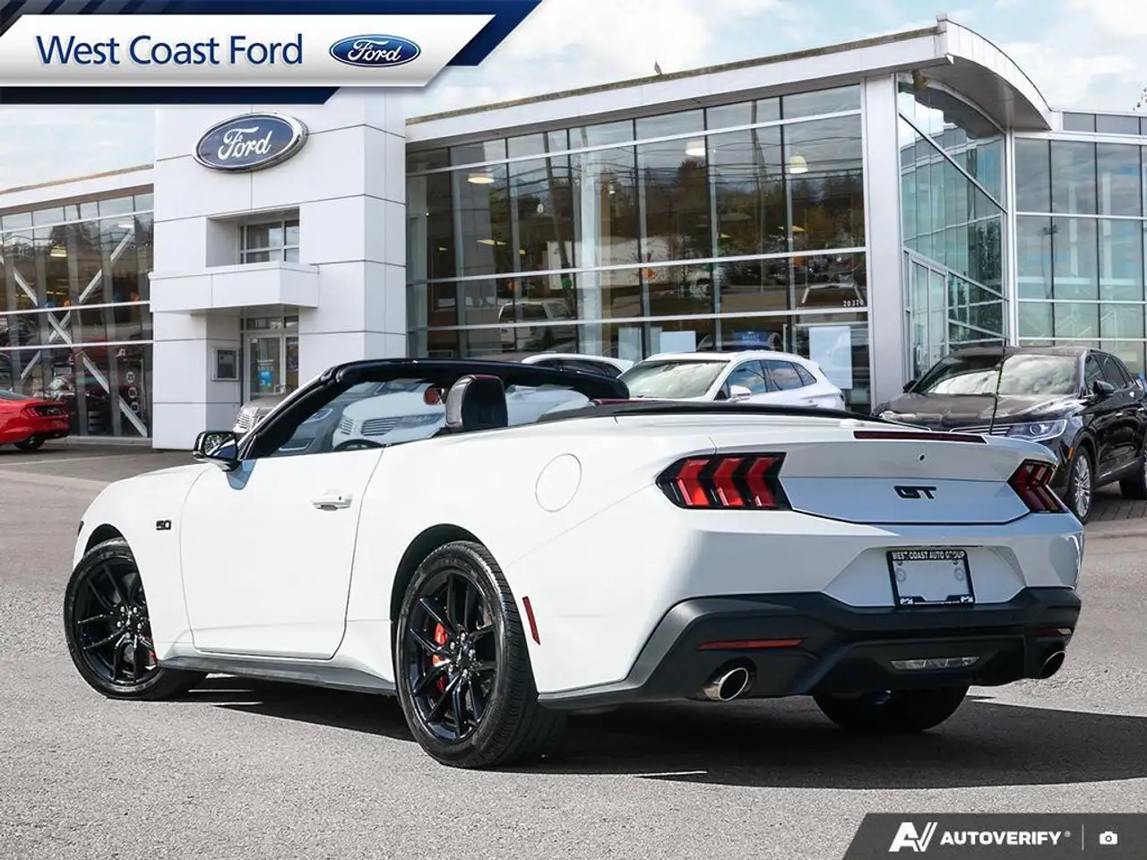 Ford Mustang - Image 4