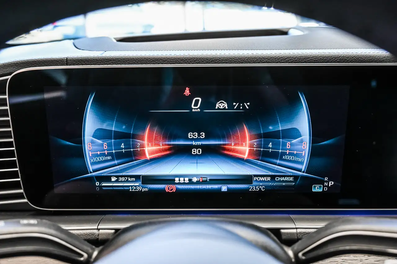Mercedes-Benz GLE - Image 12