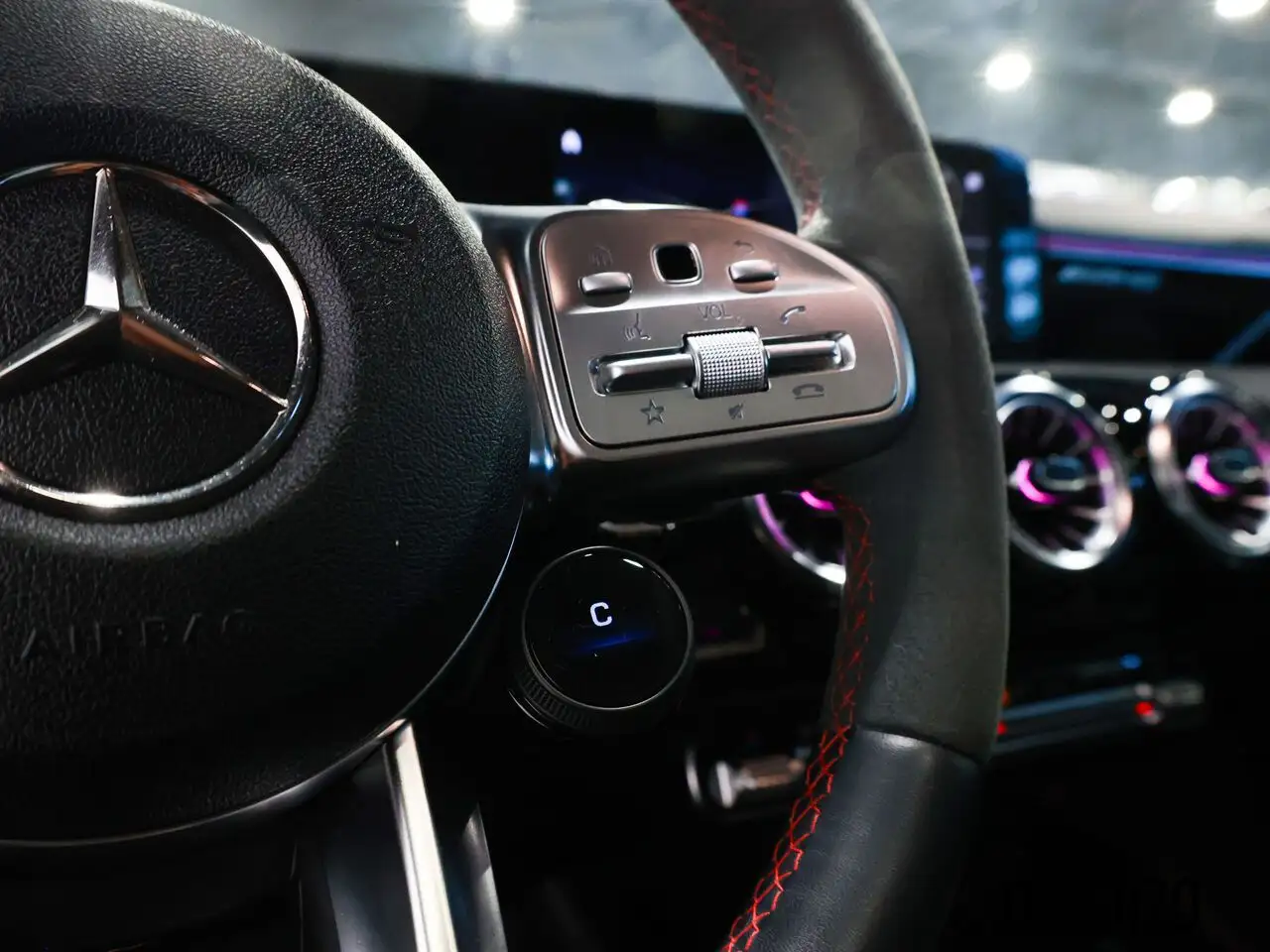 Mercedes-Benz CLA - Image 16