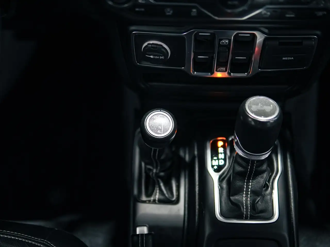 Jeep Wrangler - Image 24