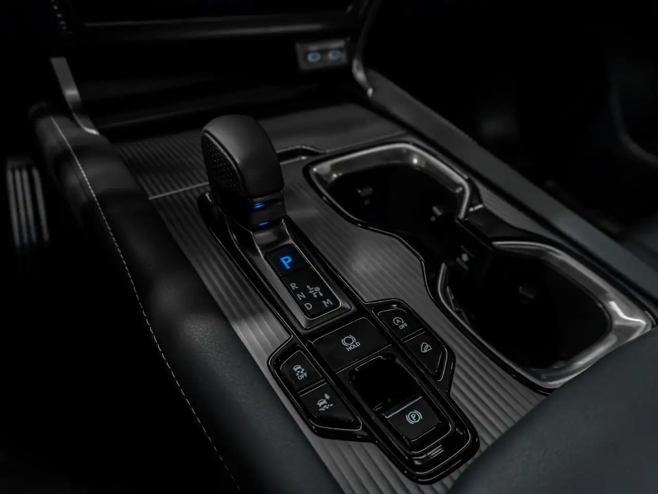 Lexus RX - Image 18