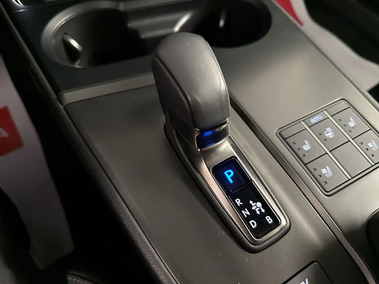 Lexus UX - Image 23