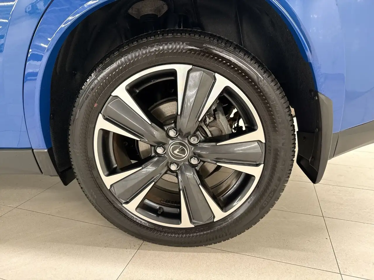 Lexus UX - Image 10