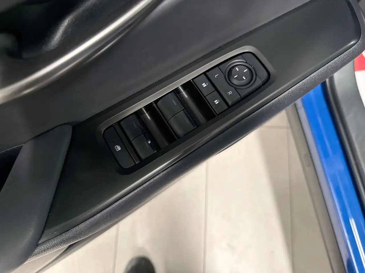 Lexus UX - Image 14