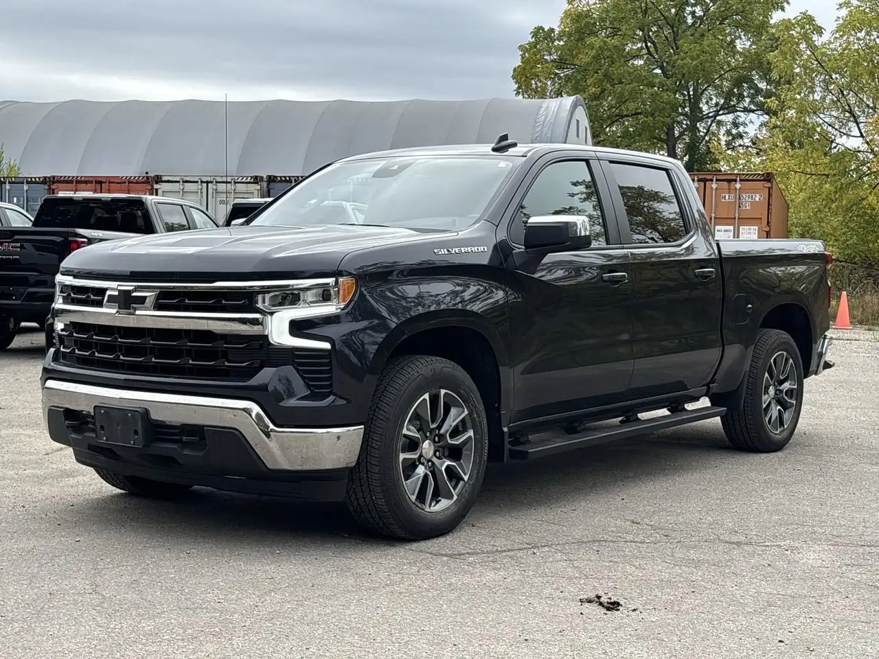 Chevrolet Silverado 1500 - Image 4