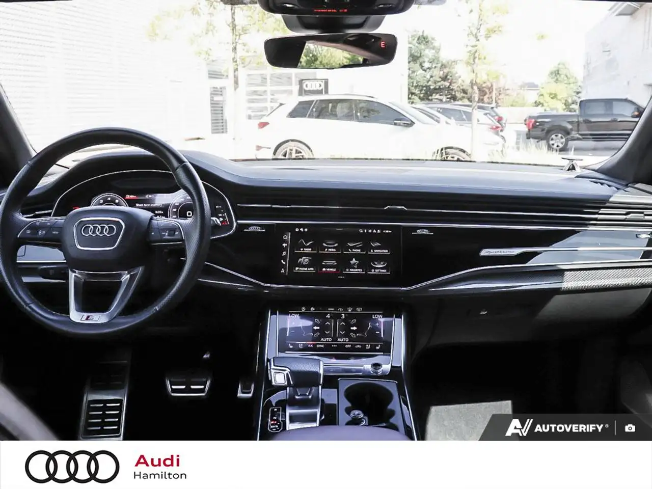 Audi SQ8 - Image 24