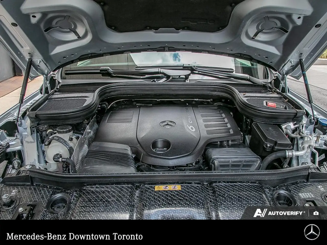 Mercedes-Benz GLS - Image 23