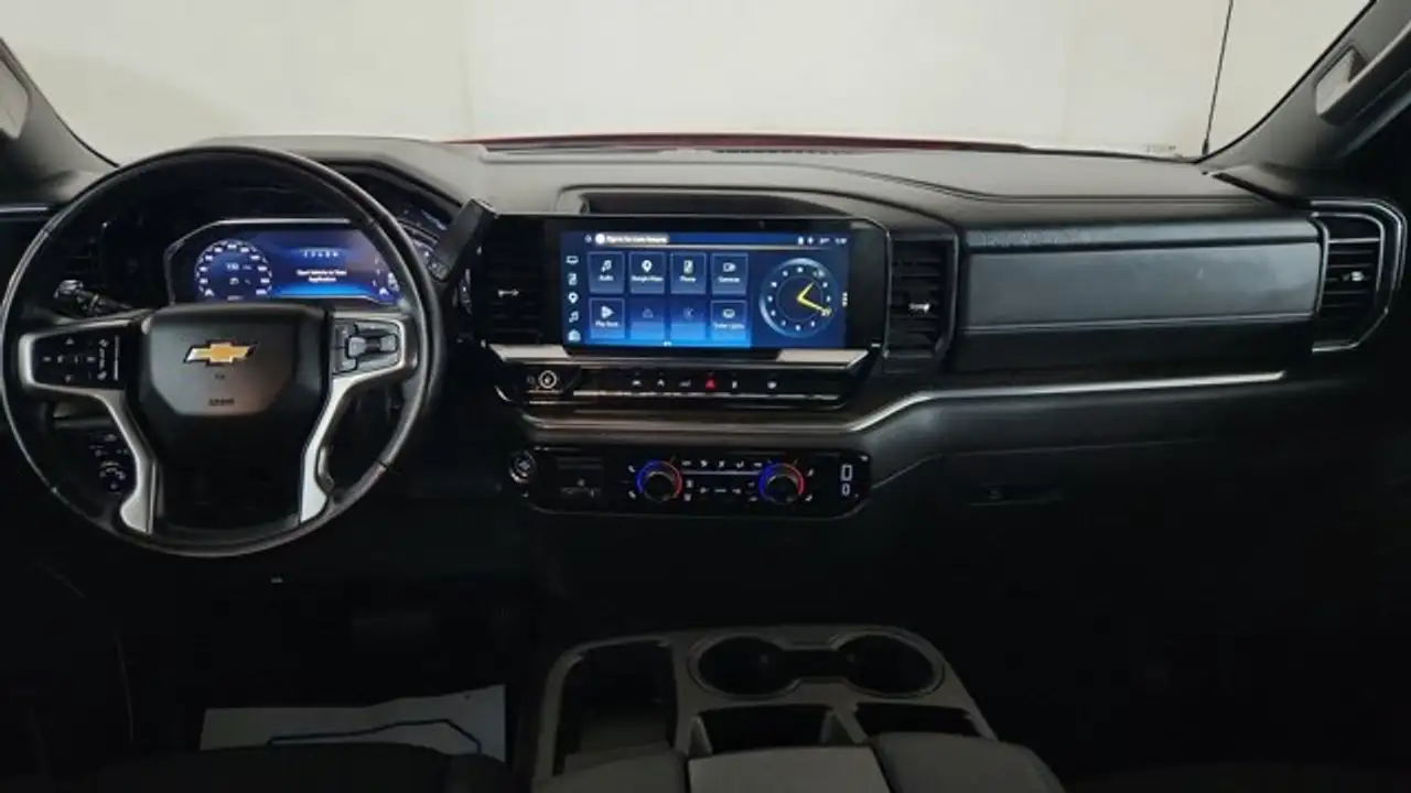 Chevrolet Silverado 1500 - Image 28