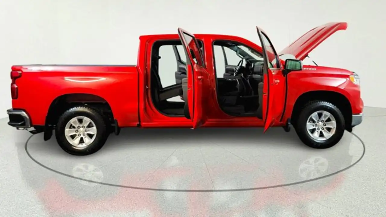 Chevrolet Silverado 1500 - Image 8