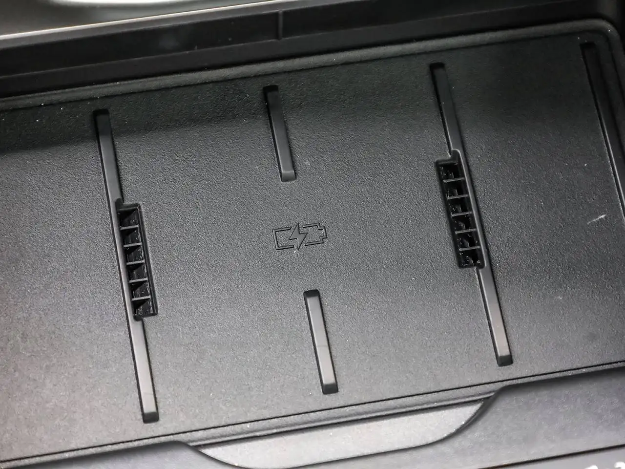 Audi Q3 - Image 28