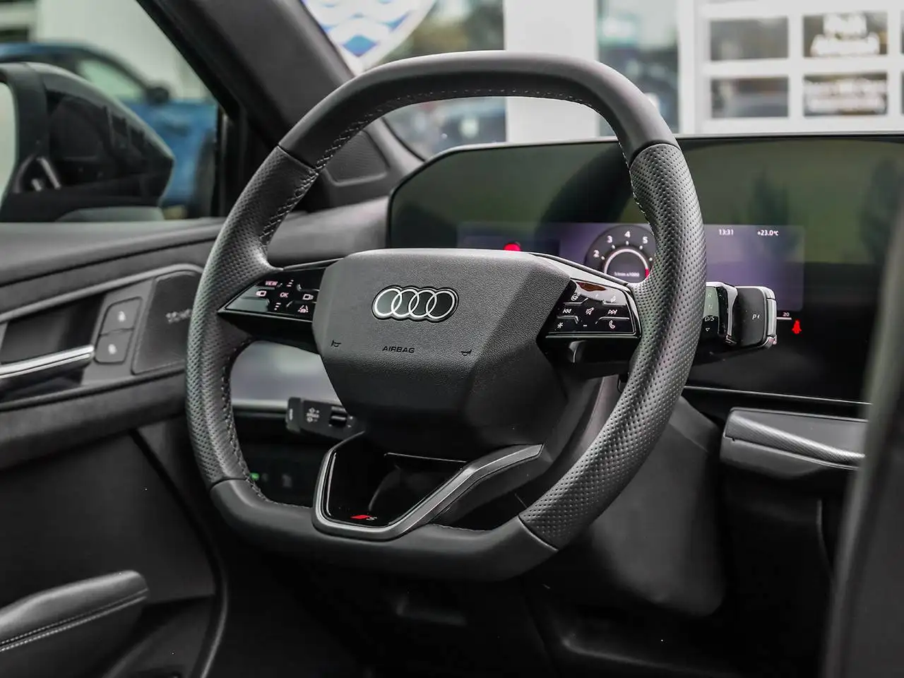 Audi Q3 - Image 18