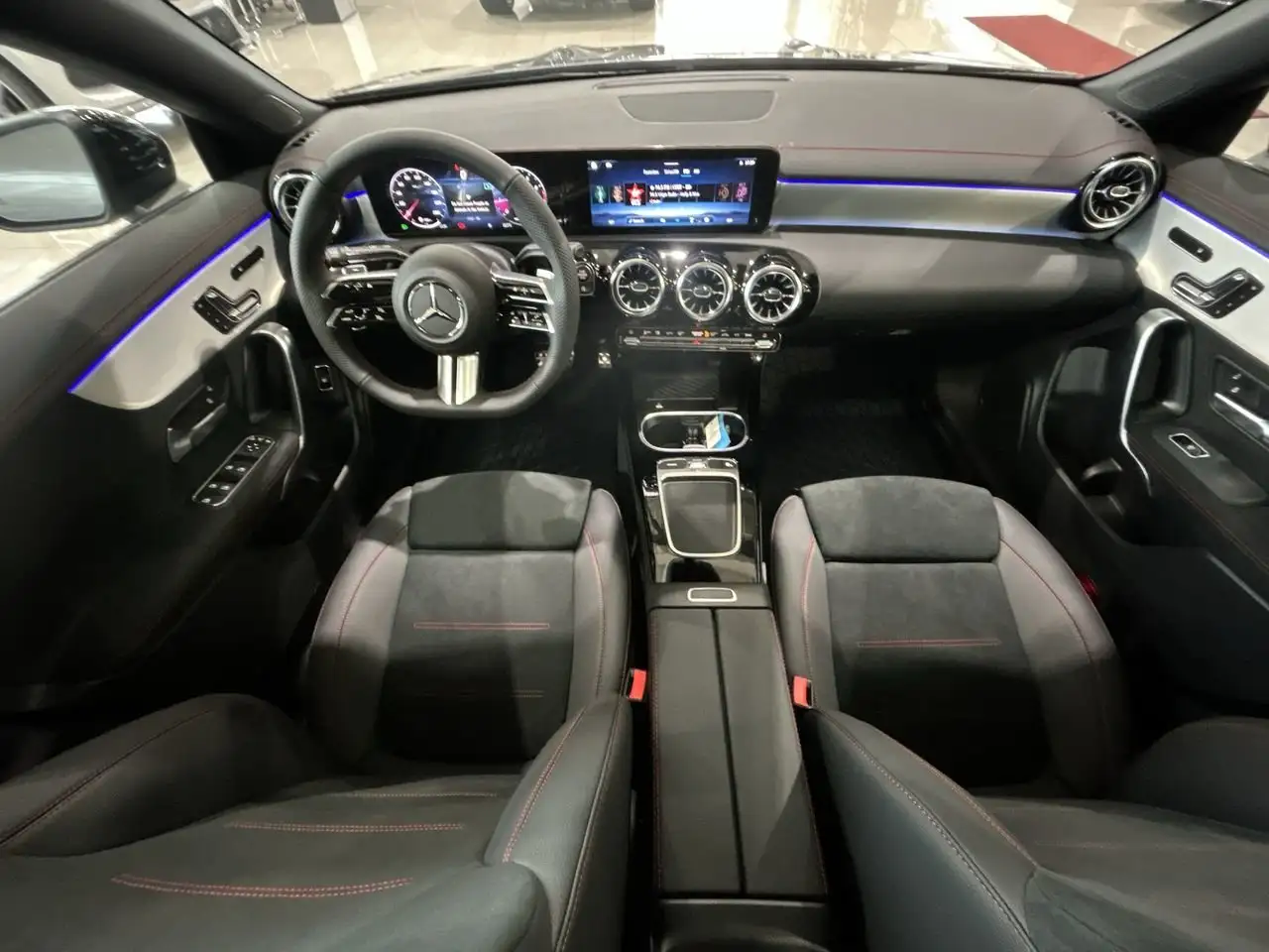 Mercedes-Benz CLA - Image 28