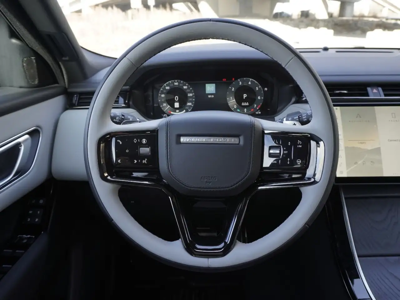 Land Rover Range Rover Velar - Image 12