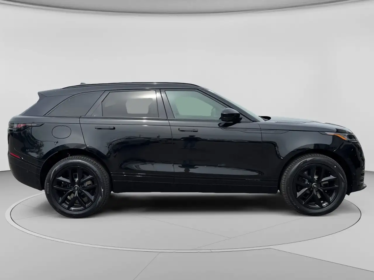 Land Rover Range Rover Velar - Image 6