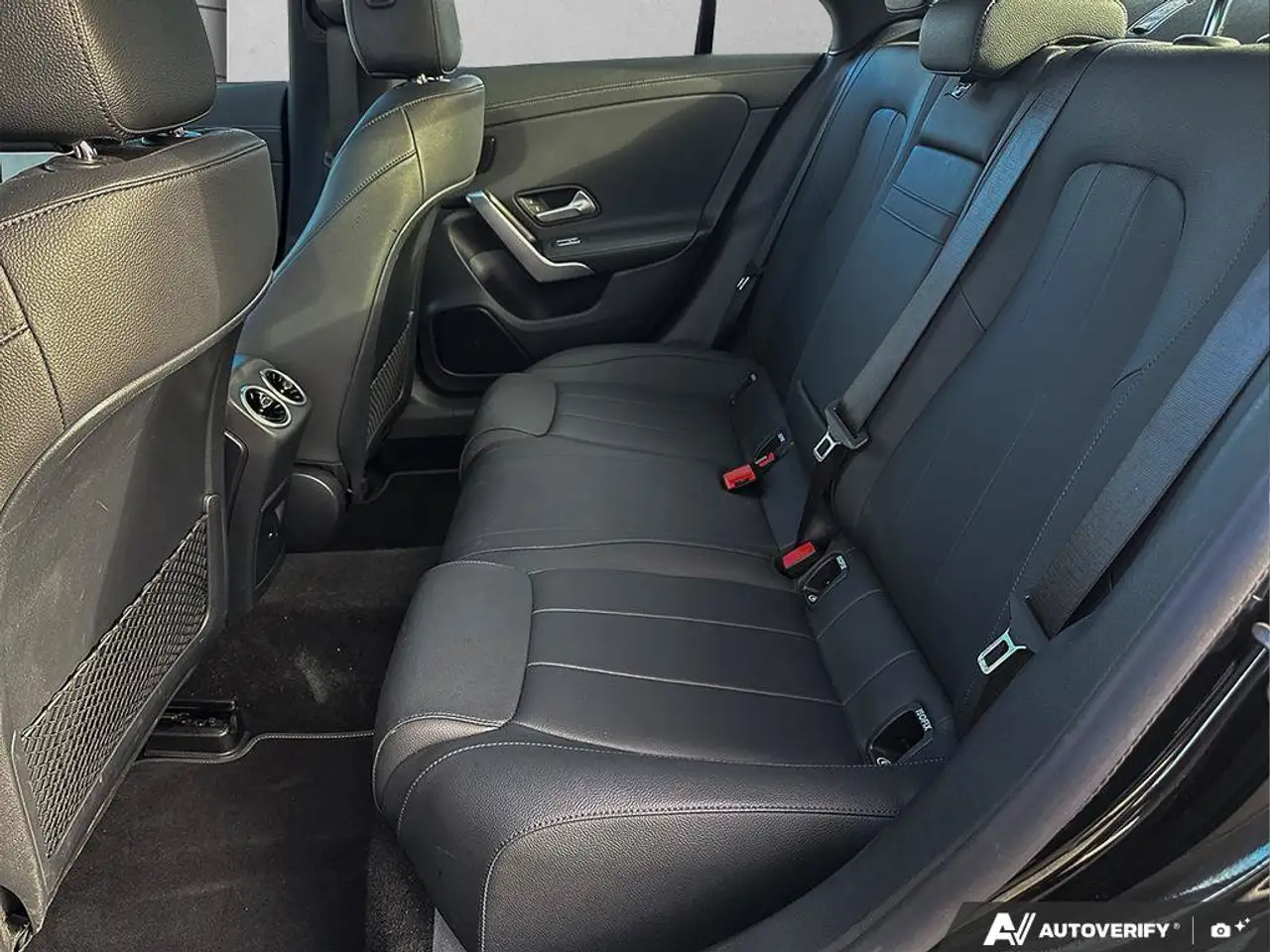 Mercedes-Benz CLA - Image 25