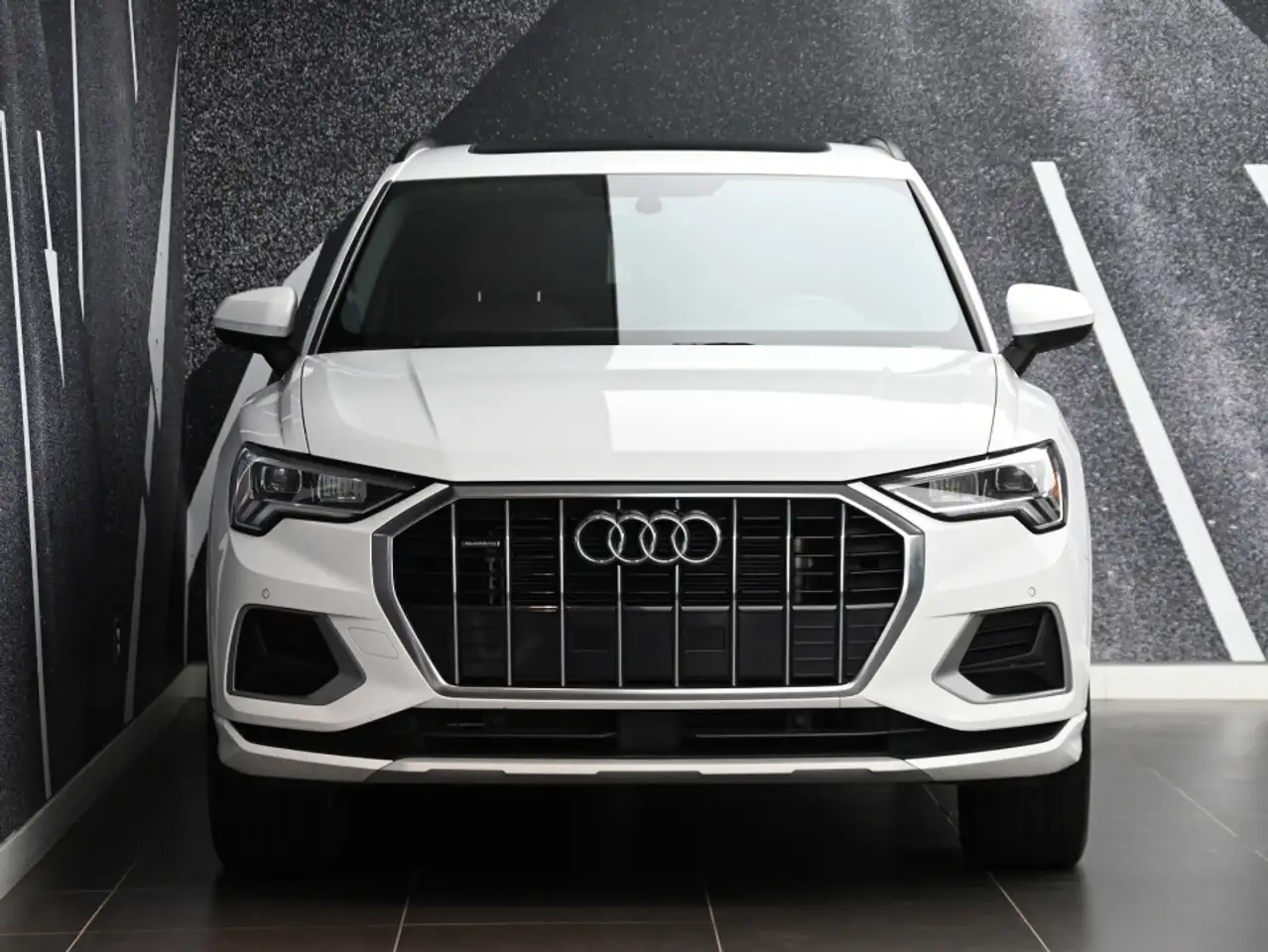 Audi Q3 - Image 2
