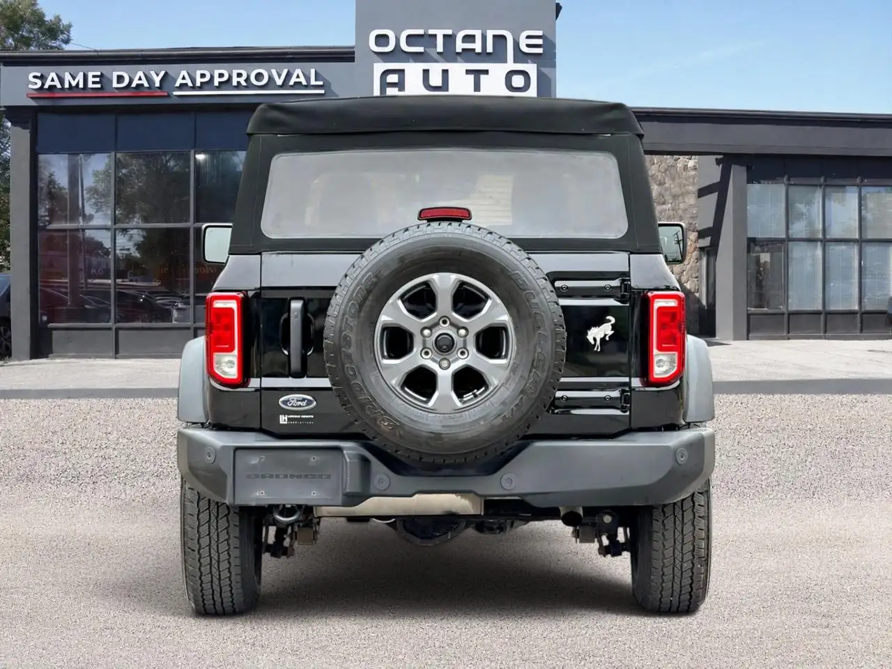 Ford Bronco - Image 6
