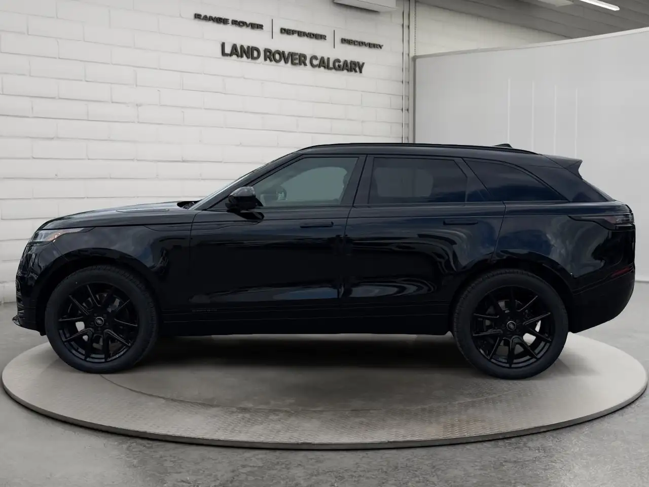 Land Rover Range Rover Velar - Image 2