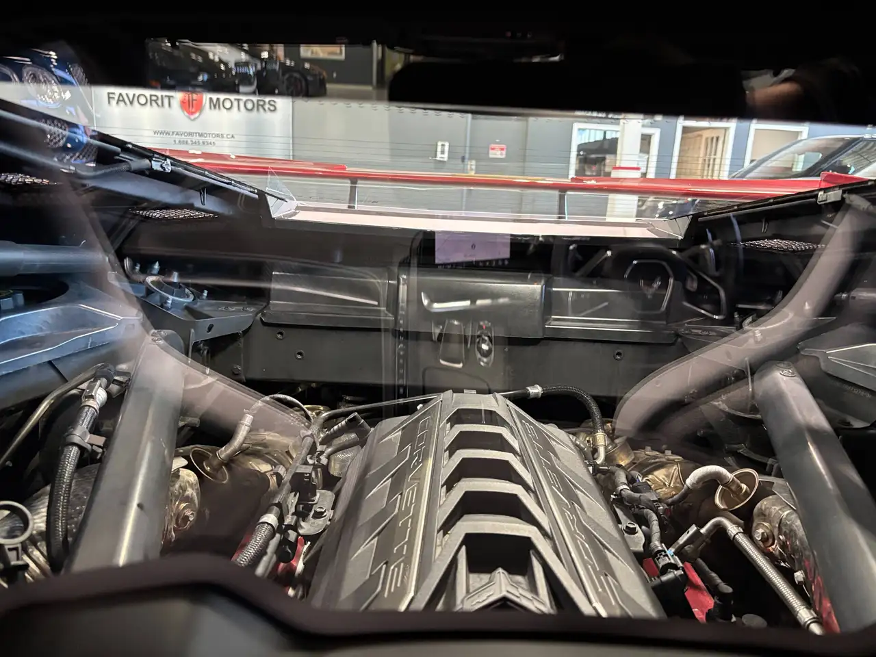 Chevrolet Corvette - Image 18
