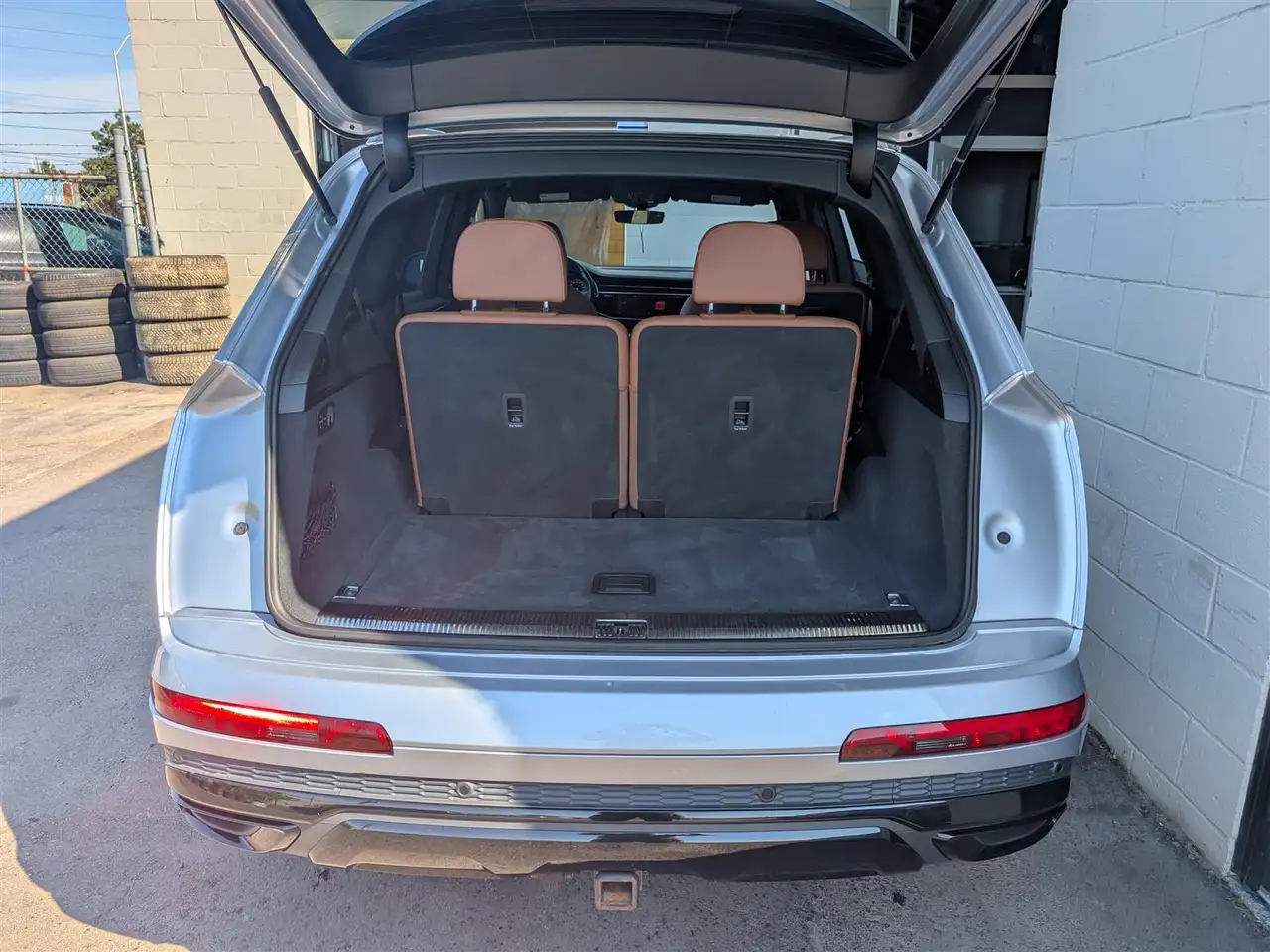 Audi Q7 - Image 23