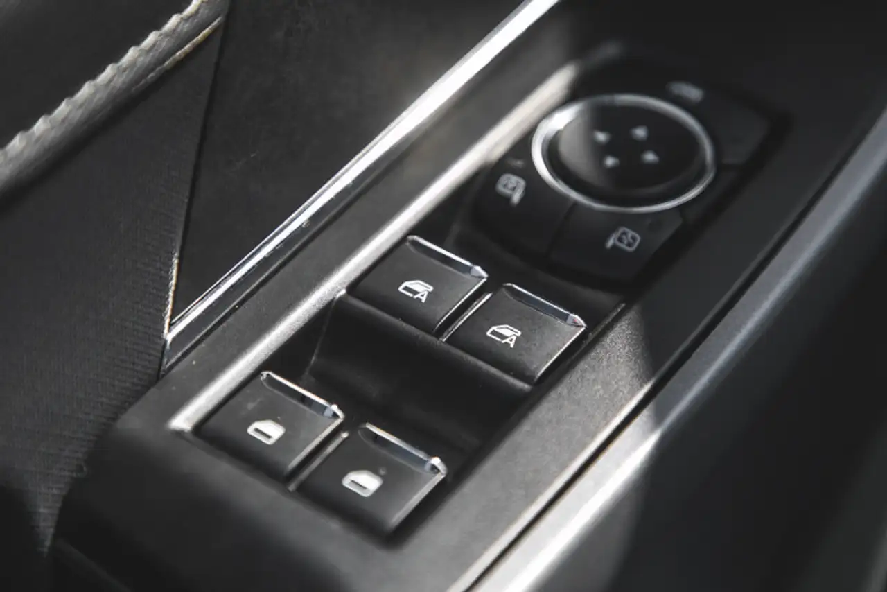 Ford F-150 - Image 17