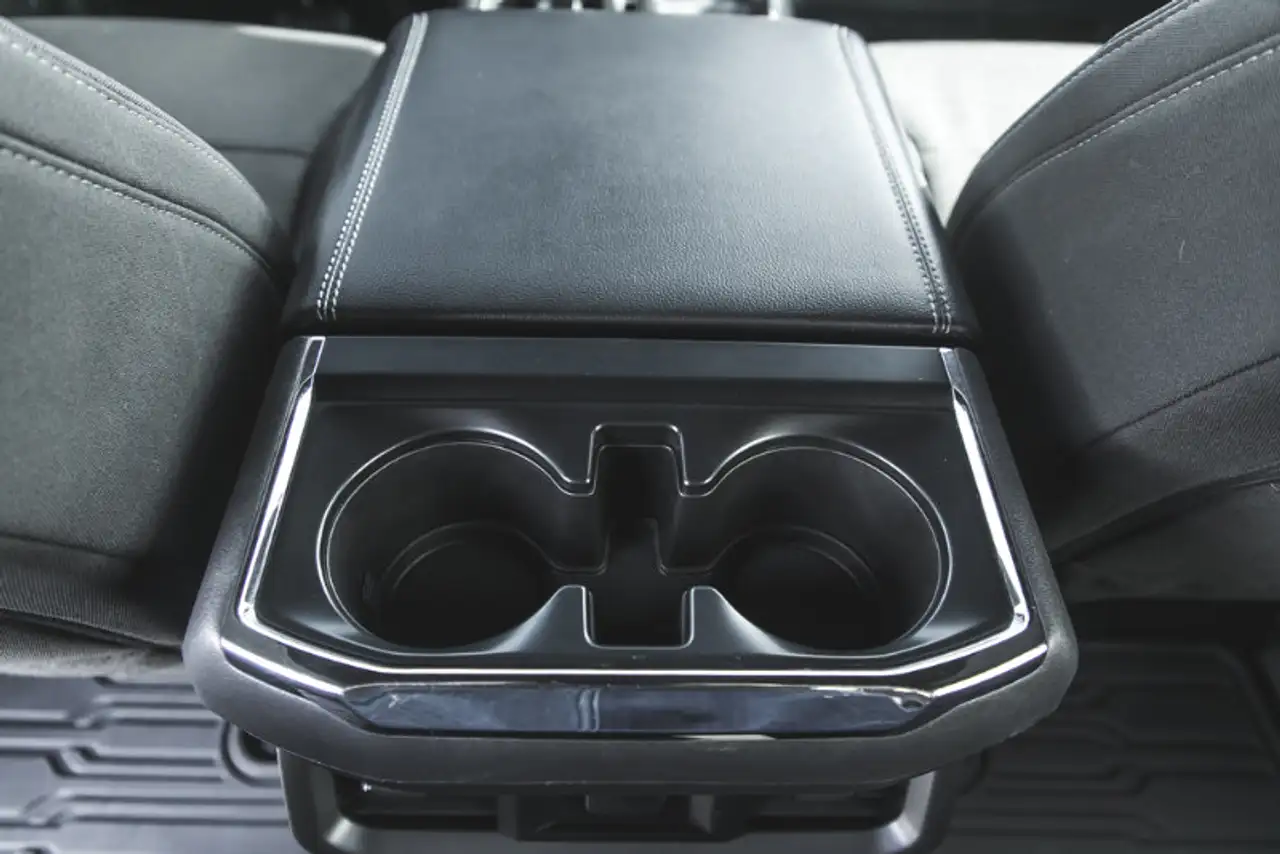 Ford F-150 - Image 29