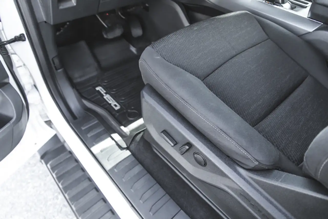 Ford F-150 - Image 19