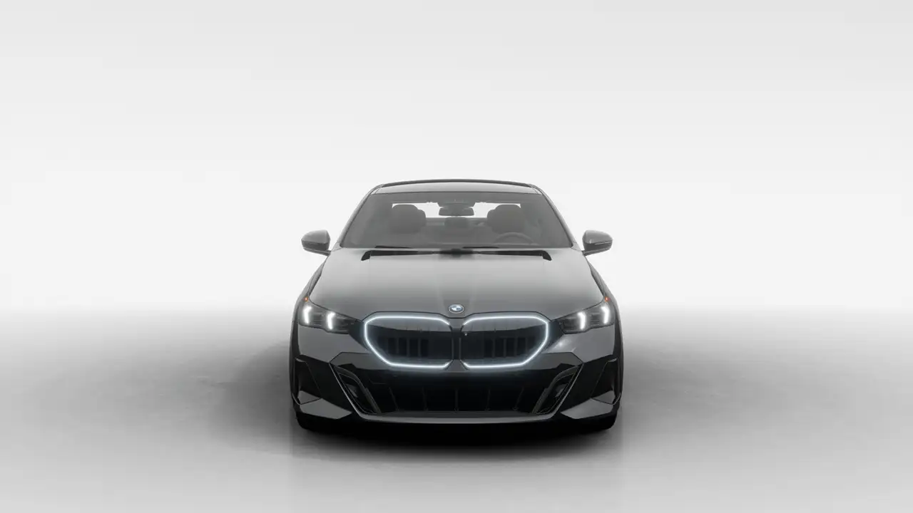 BMW 5 Series - Image 3